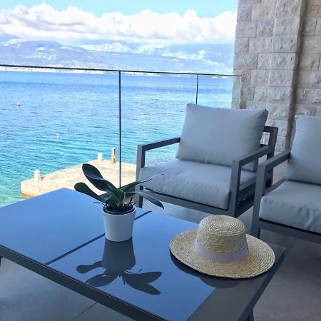 Lux Apartments Krasići Eksteriør billede