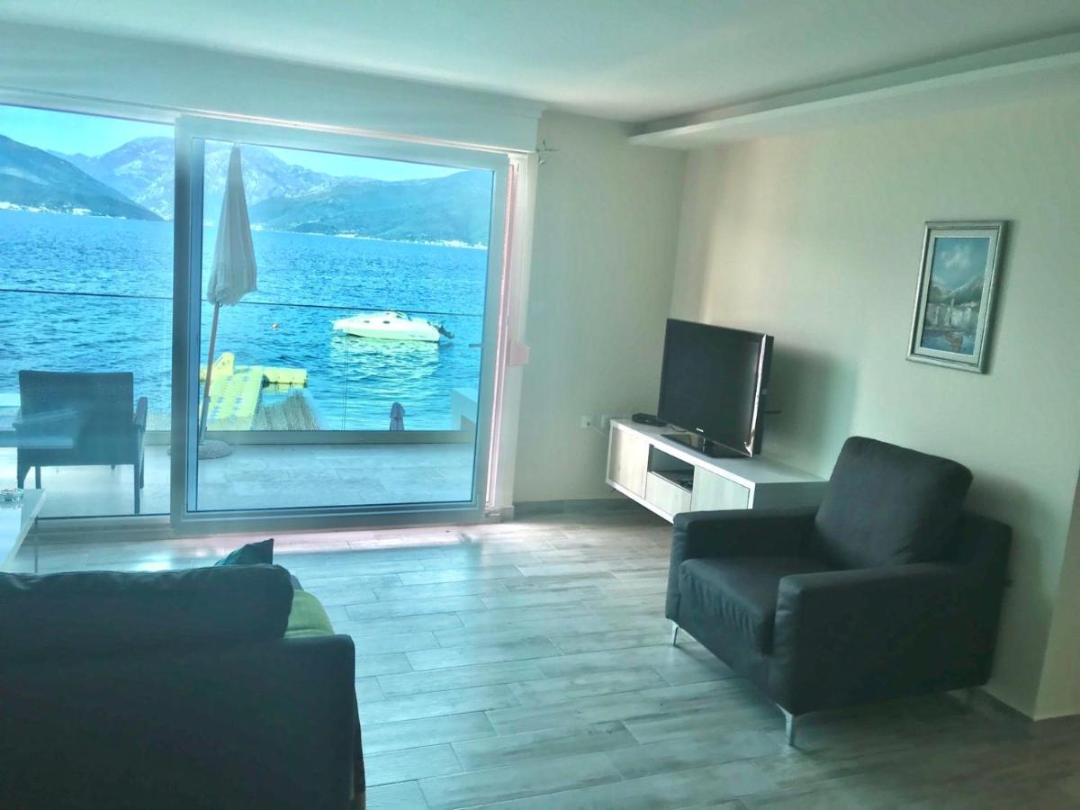 Lux Apartments Krasići Eksteriør billede