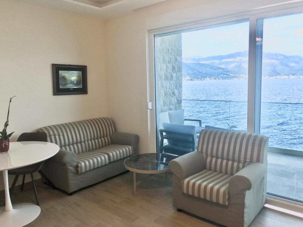 Lux Apartments Krasići Eksteriør billede