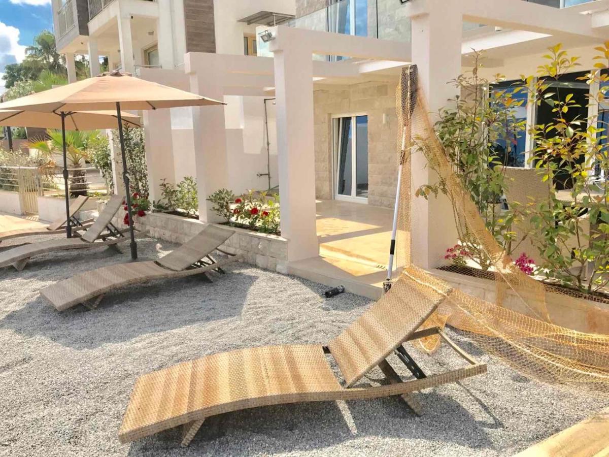 Lux Apartments Krasići Eksteriør billede