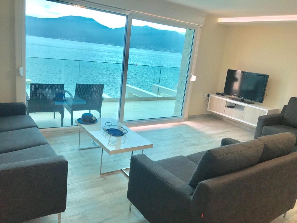 Lux Apartments Krasići Eksteriør billede